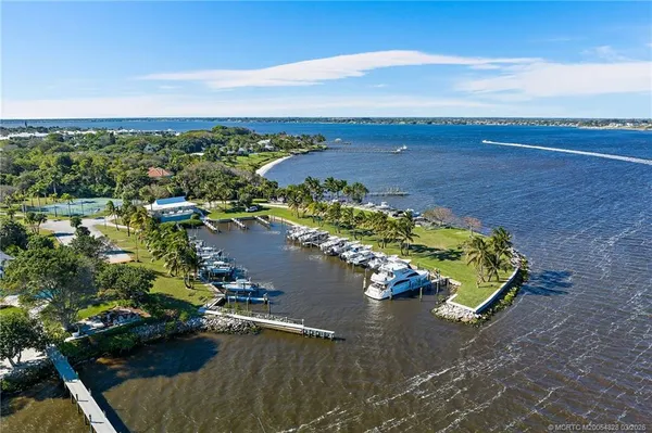 $2,300,000 | 540 Southeast St Lucie Boulevard, Stuart, FL 34996