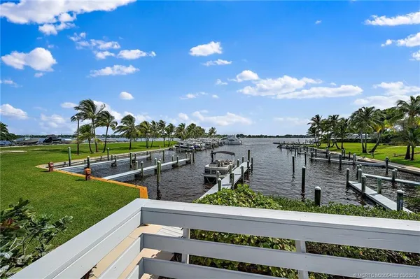 $2,300,000 | 540 Southeast St Lucie Boulevard, Stuart, FL 34996