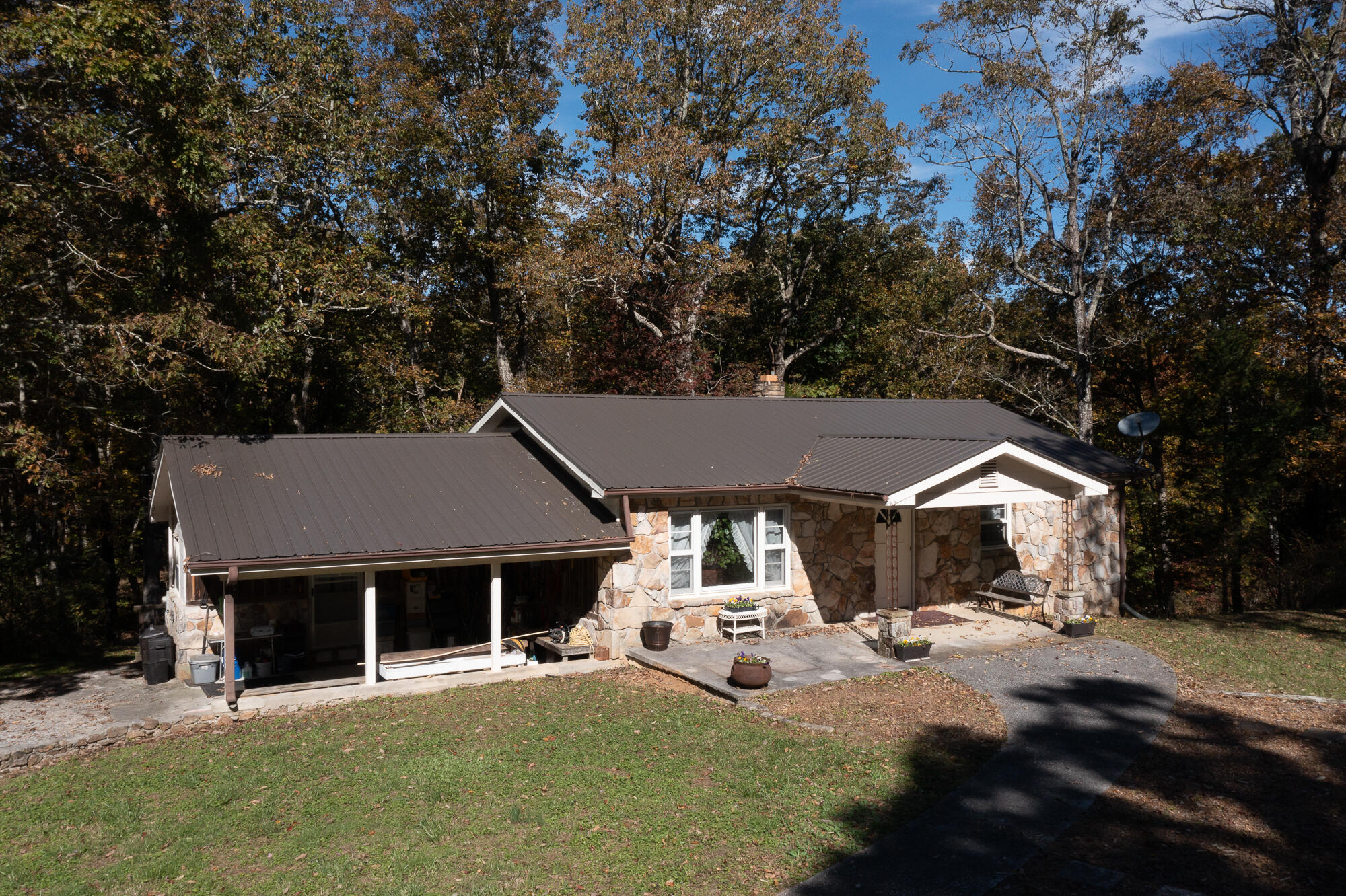 1924 Plum Nelly Road Rising Fawn, GA 30738 - Photo 2 of 45 20211027_1924PlumNelly_drone_HoltWebb_02