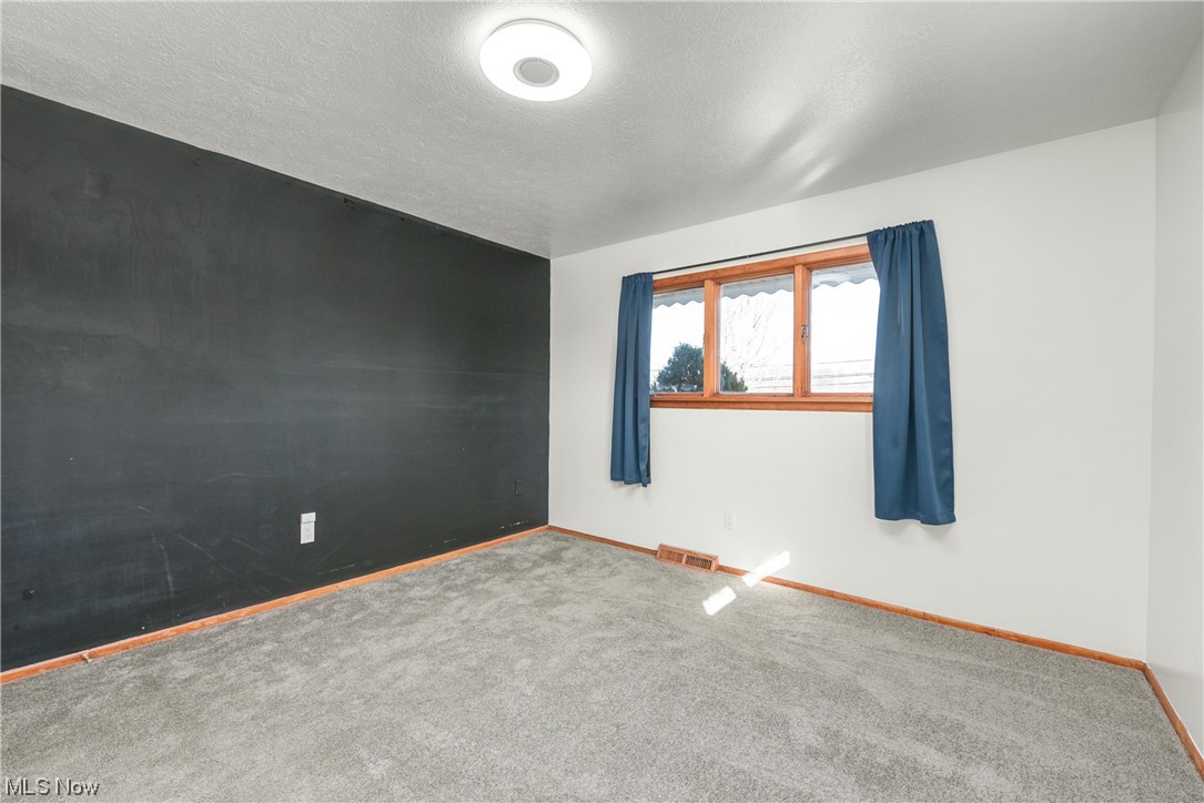 9897 Biddulph Road Cleveland, OH 44144 - Photo 24 of 47 Gallery Image 24