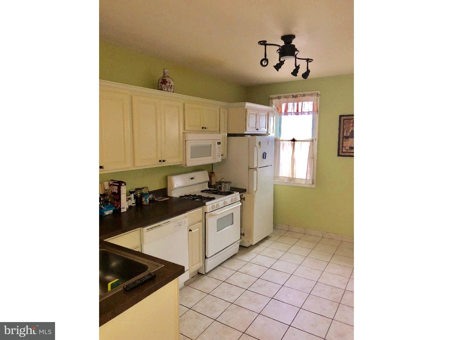 5445 Rutland Street Philadelphia, PA 19124 - Photo 8 of 19 Kitchen