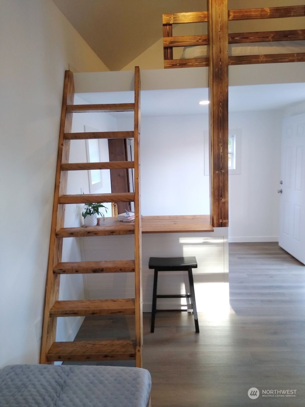 19312 Patterson Road East Orting, WA 98360 - Photo 28 of 39 a view of entryway with wooden floor