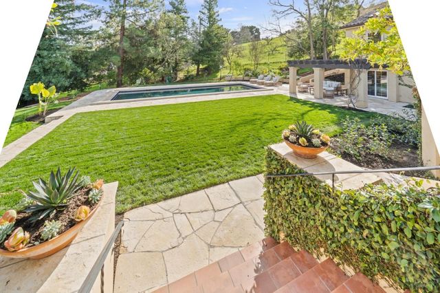 $7,900,000 | 12650 Corte Madera Lane, Los Altos Hills, CA 94022