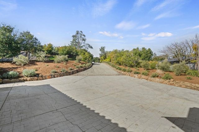 $7,900,000 | 12650 Corte Madera Lane, Los Altos Hills, CA 94022