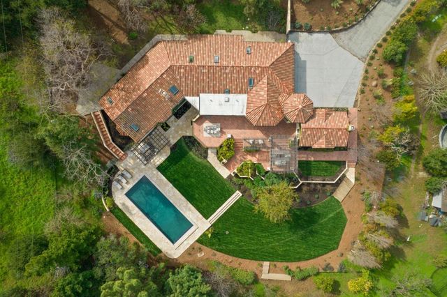 $7,900,000 | 12650 Corte Madera Lane, Los Altos Hills, CA 94022