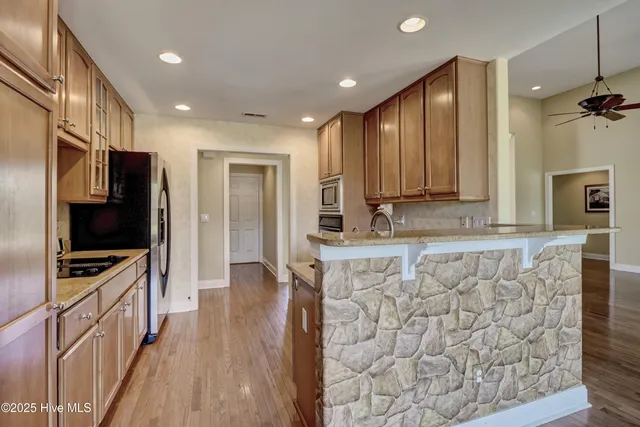 $2,850 | 310 Island Cove Court, Leland, NC 28479