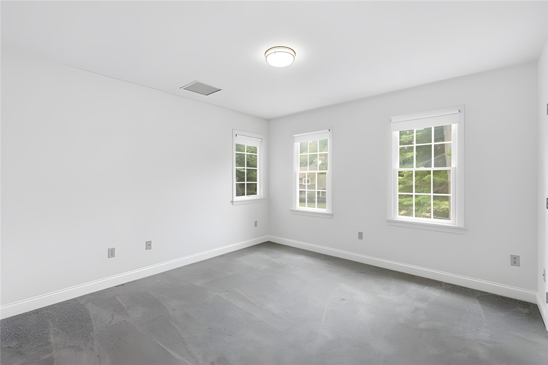 3 Connor Lane Barrington, RI 02806 - Photo 28 of 46