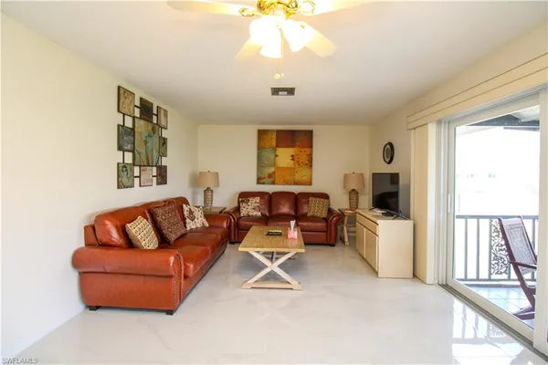 $4,000 | 239 Palm Drive, Unit 2, Naples, FL 34112