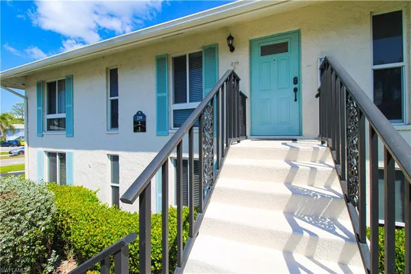 $4,000 | 239 Palm Drive, Unit 2, Naples, FL 34112