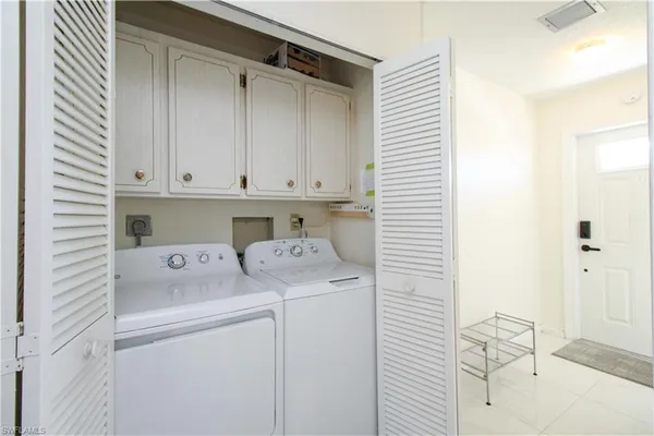 $4,000 | 239 Palm Drive, Unit 2, Naples, FL 34112