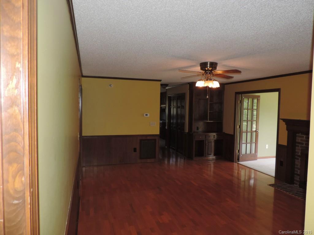 225 Woodridge Road Mooresville, NC 28115 - Photo 15 of 23 a view of gallery with yard