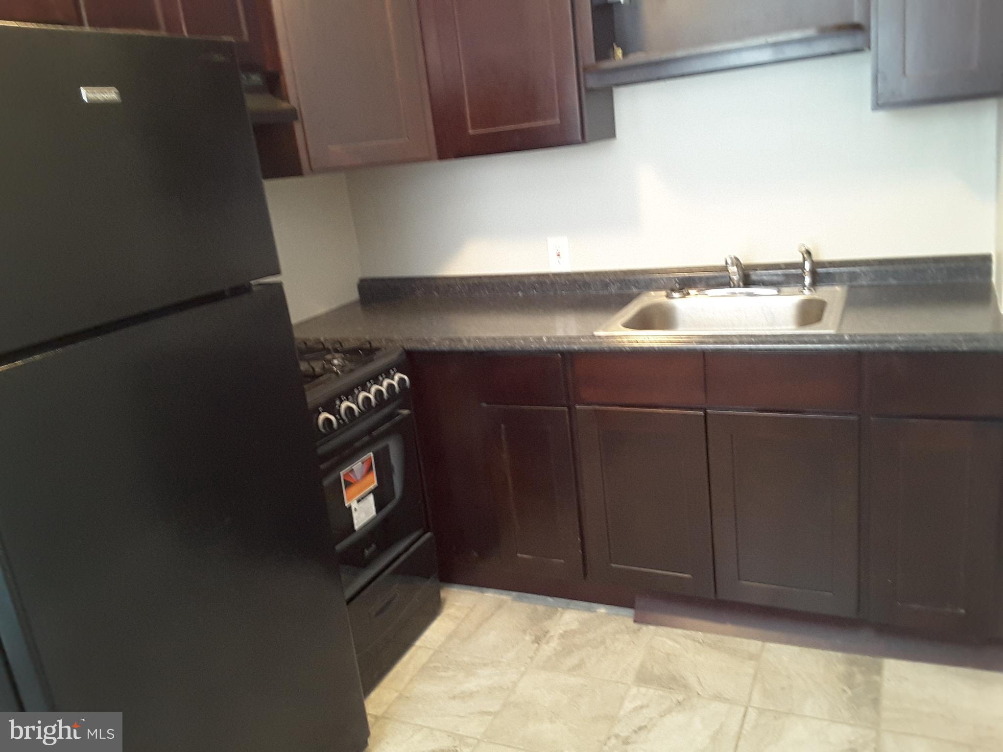 1226 Hellerman Street Philadelphia, PA 19111 - Photo 5 of 15