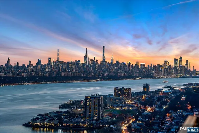 $998,000 | 1500 Palisade Avenue, Unit 28F, Fort Lee, NJ 07024