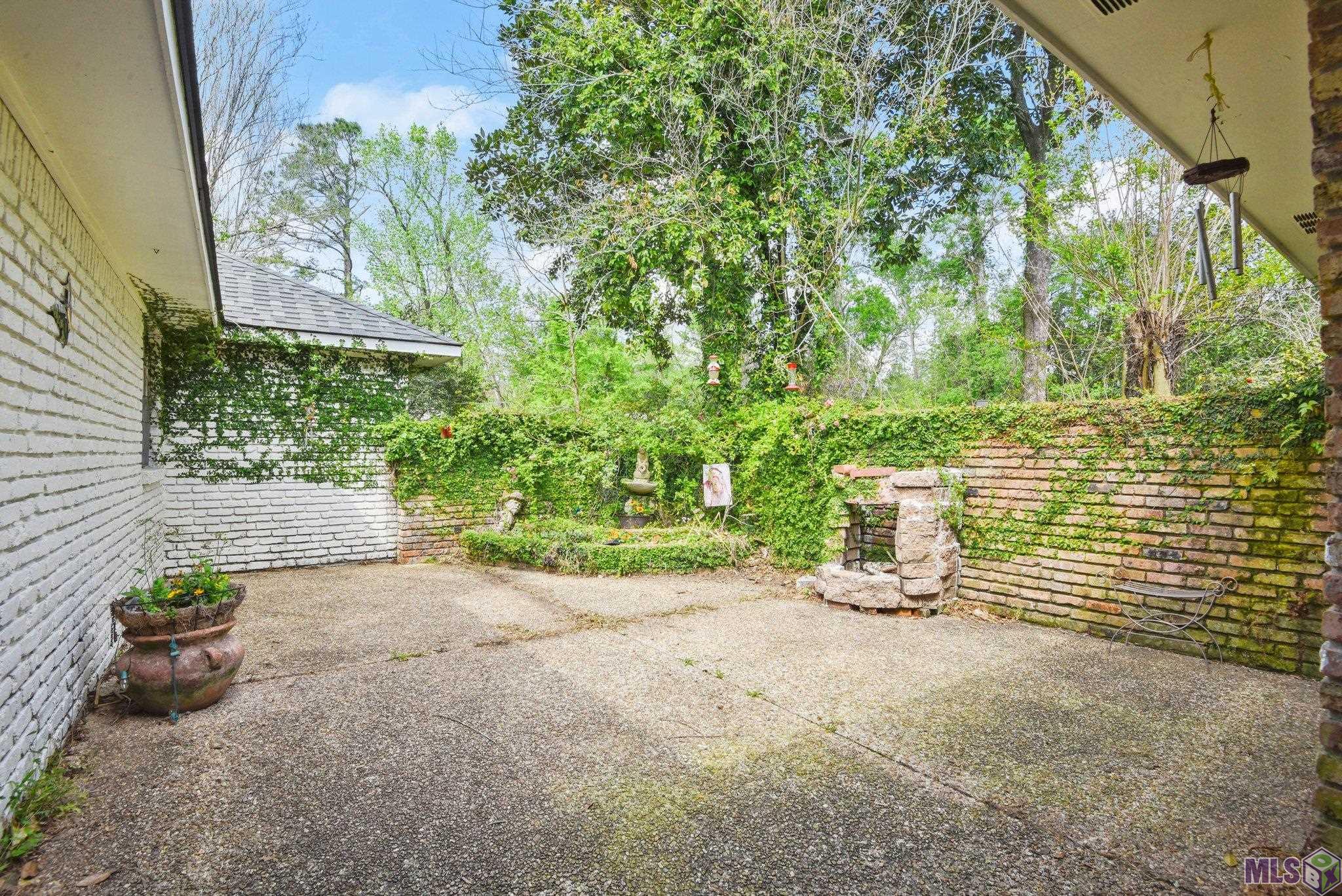 2545 Woodland Ridge Boulevard Baton Rouge, LA 70816 - Photo 18 of 23
