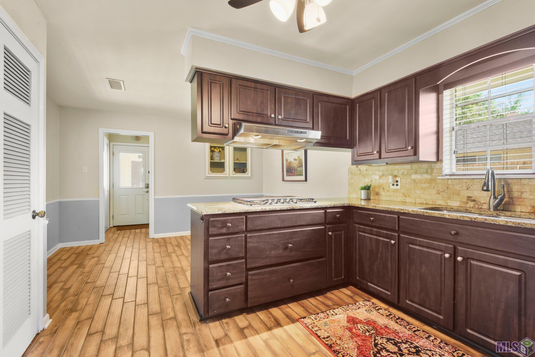 2545 Woodland Ridge Boulevard Baton Rouge, LA 70816 - Photo 4 of 23