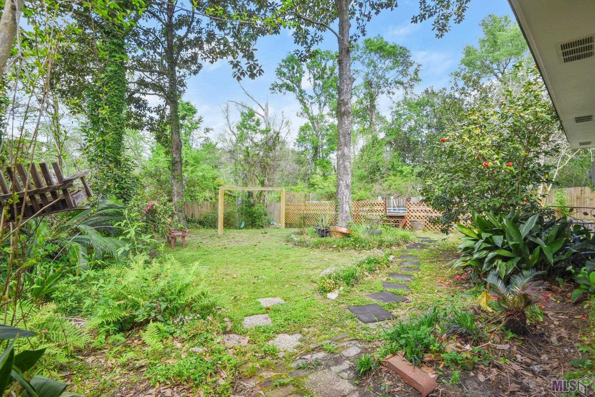 2545 Woodland Ridge Boulevard Baton Rouge, LA 70816 - Photo 5 of 23