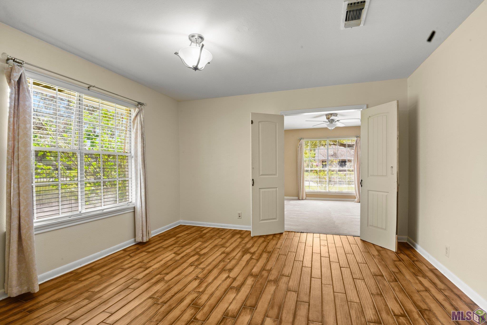 2545 Woodland Ridge Boulevard Baton Rouge, LA 70816 - Photo 7 of 23