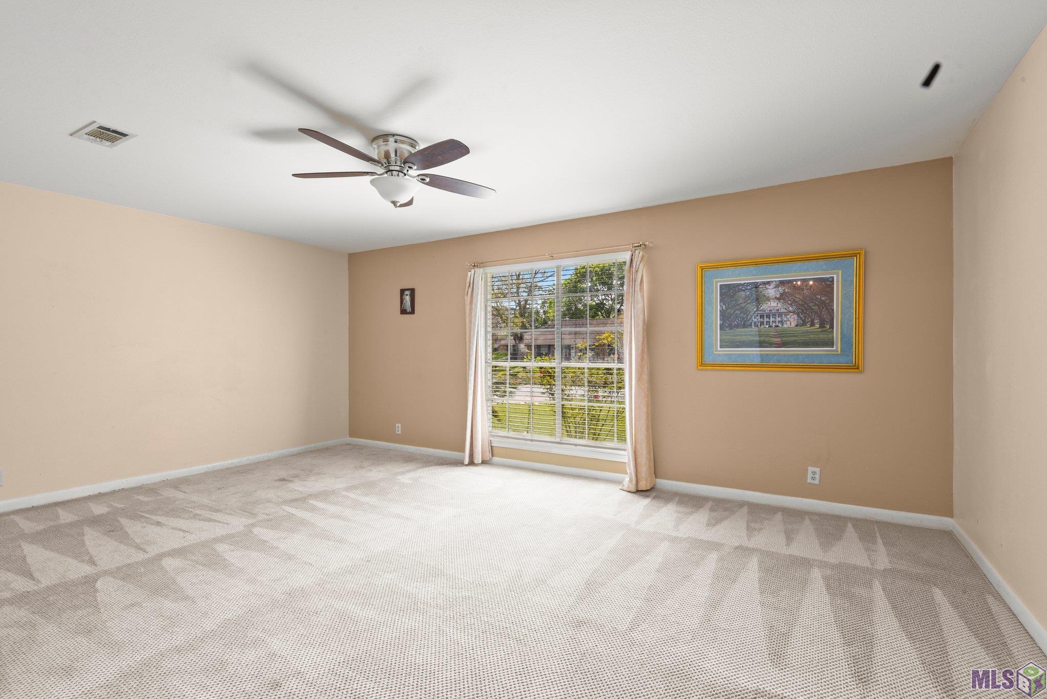 2545 Woodland Ridge Boulevard Baton Rouge, LA 70816 - Photo 8 of 23