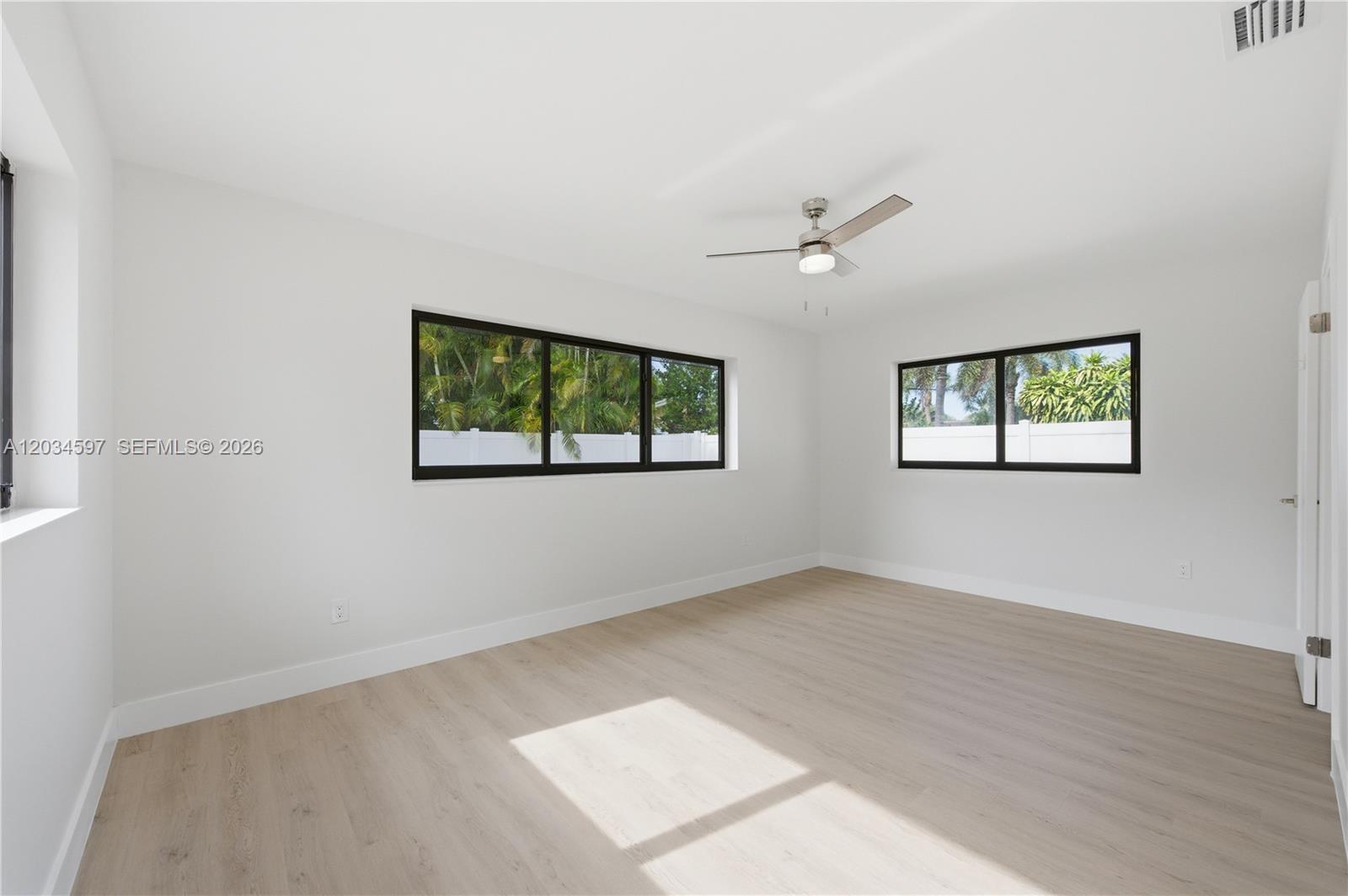 2731 Northeast 52nd Street Lighthouse Point, FL 33064 - Photo 18 of 43