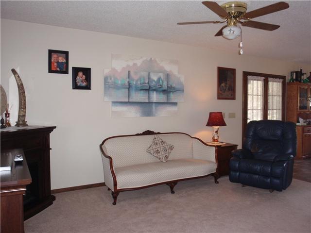 656 Grays Bend Road Centerville, TN 37033 - Photo 6 of 20