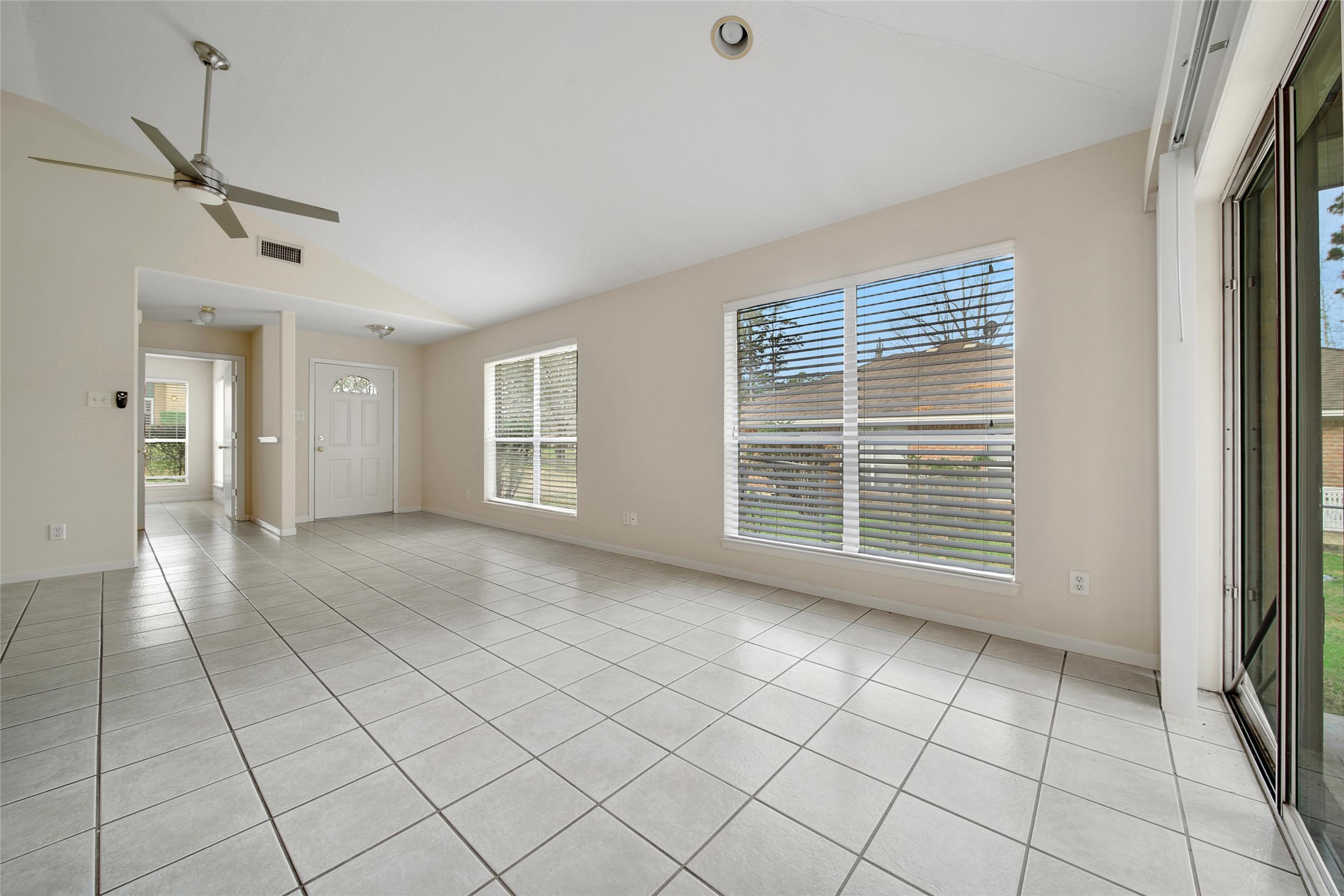 206 Graham Road Huntsville, TX 77340 - Photo 12 of 29