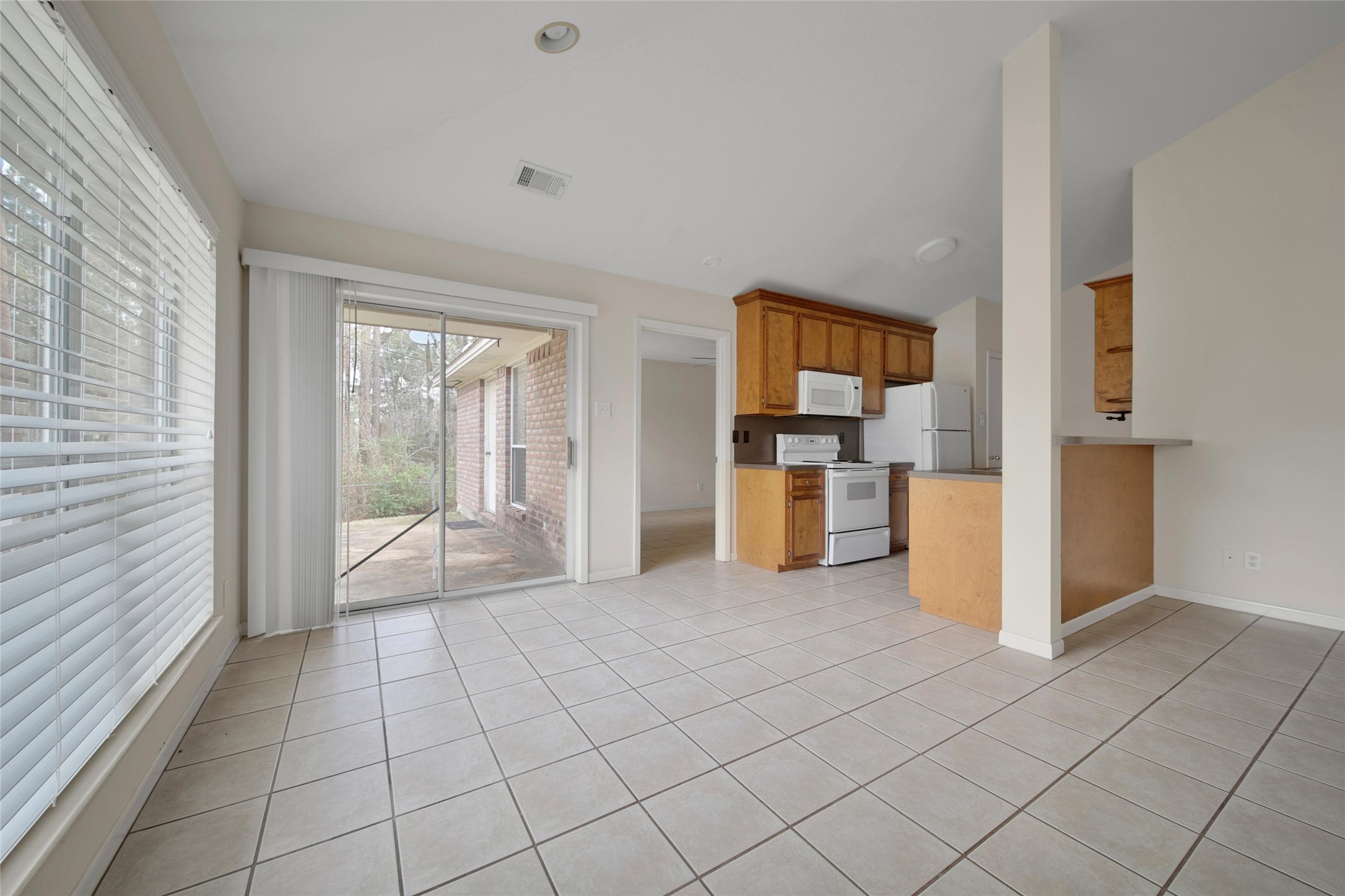 206 Graham Road Huntsville, TX 77340 - Photo 15 of 29