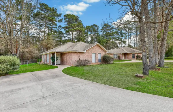 $850,000 | 206 Graham Road, Huntsville, TX 77340