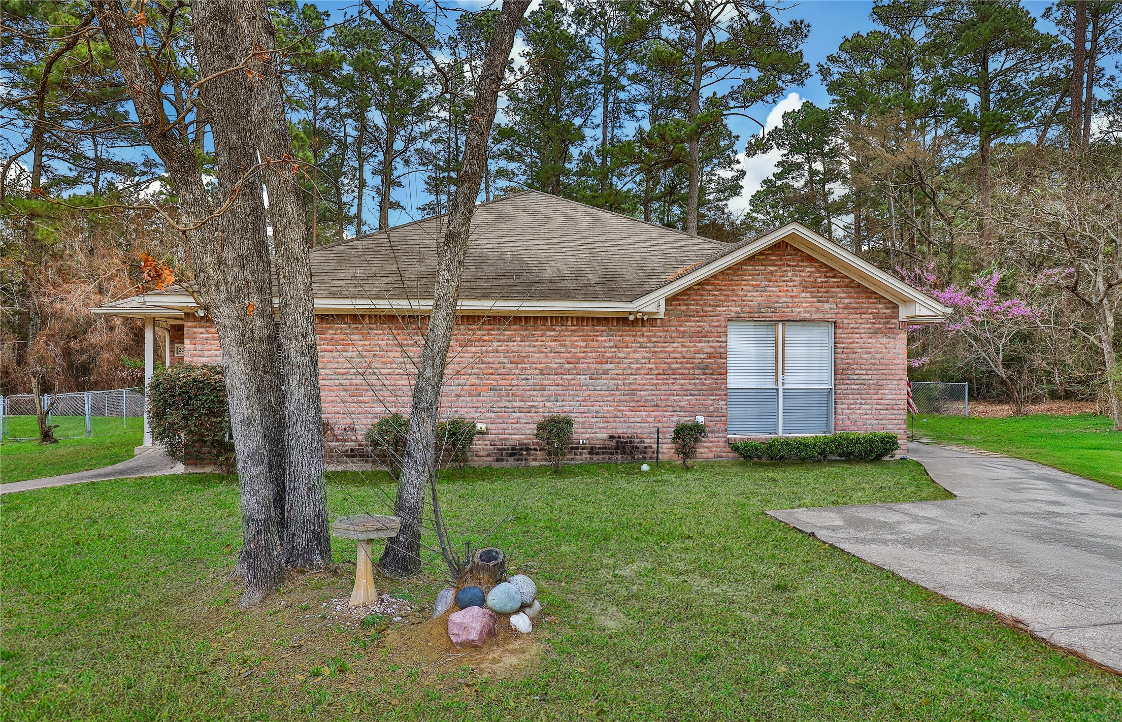 206 Graham Road Huntsville, TX 77340 - Photo 7 of 29