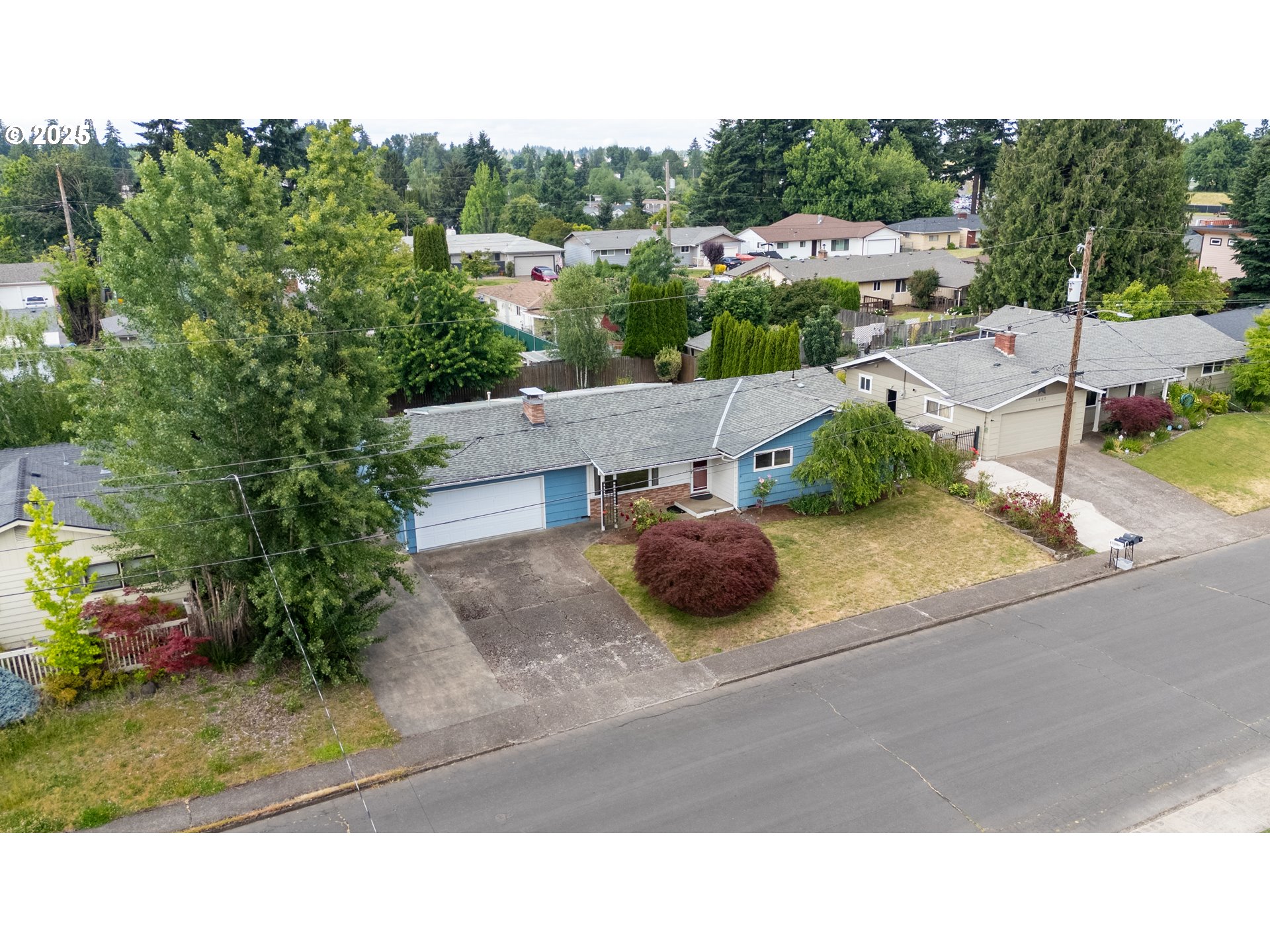 1897 Chelan Street Northeast Keizer, OR 97303 - Photo 39 of 39 an aerial view of a house with a yard