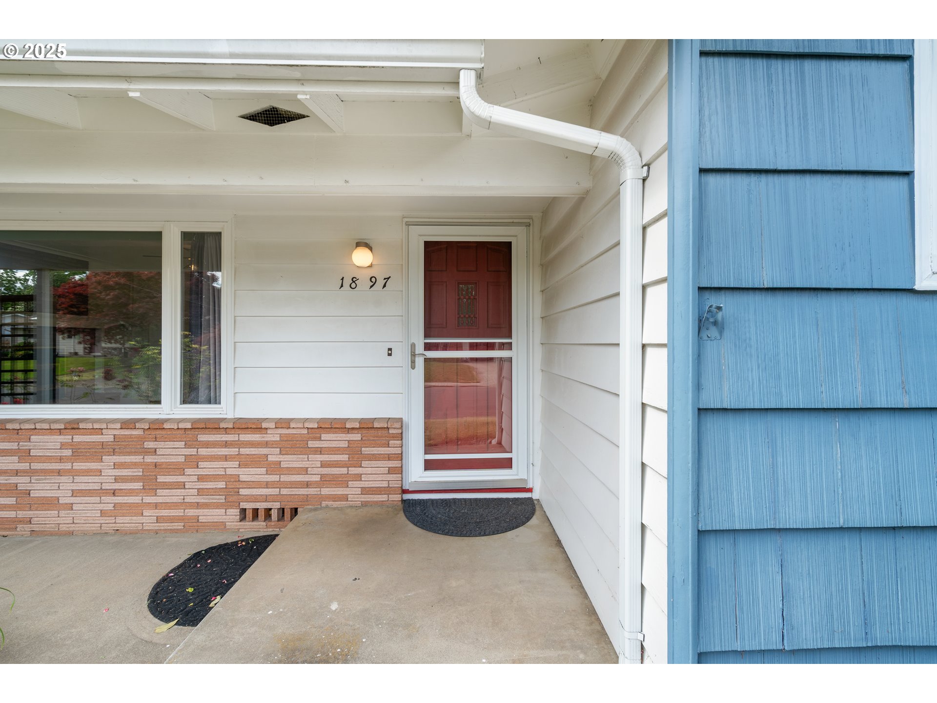 1897 Chelan Street Northeast Keizer, OR 97303 - Photo 4 of 39 a view of front door