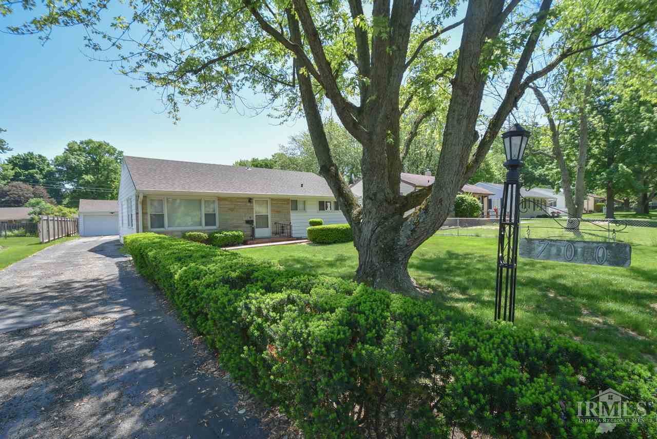 700 North Shellbark Road Muncie, IN 47304 - Photo 1 of 25