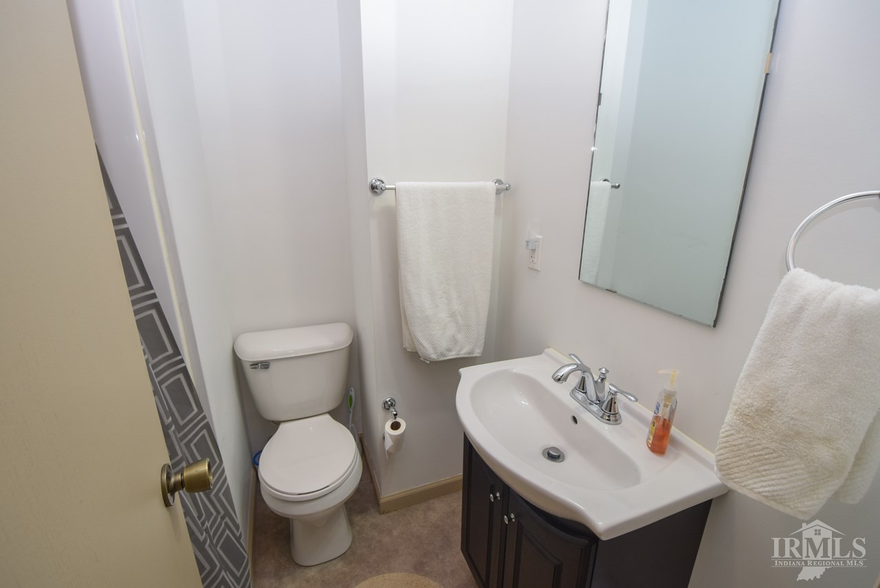 700 North Shellbark Road Muncie, IN 47304 - Photo 18 of 25