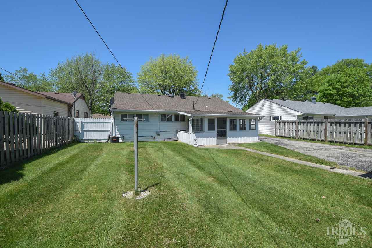 700 North Shellbark Road Muncie, IN 47304 - Photo 21 of 25