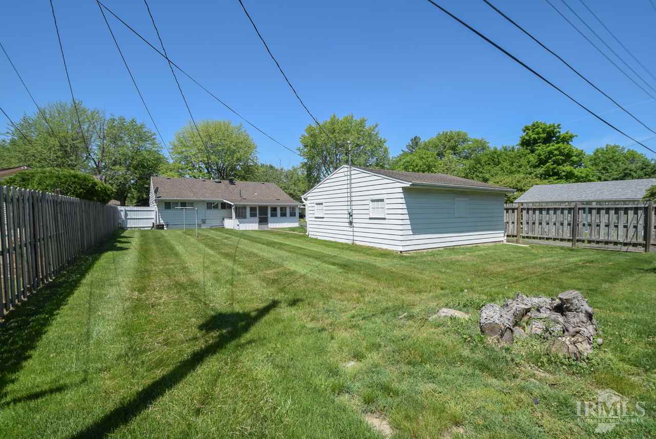 700 North Shellbark Road Muncie, IN 47304 - Photo 5 of 25
