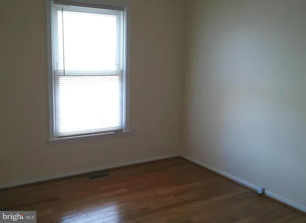 $2,600 | 3846 Gateway Terrace, Burtonsville, MD 20866