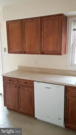 $2,600 | 3846 Gateway Terrace, Burtonsville, MD 20866