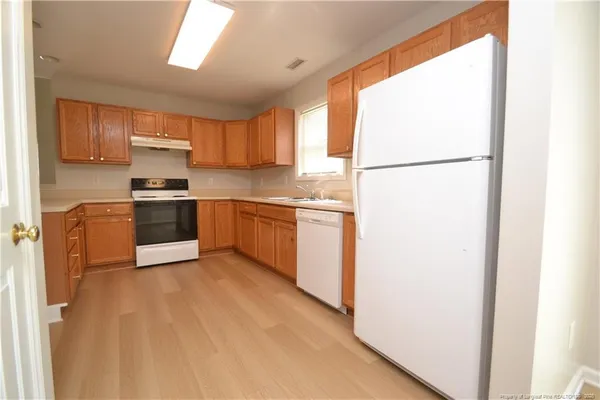 $1,750 | 1914 Sterling Hill Drive, Fuquay-Varina, NC 27526