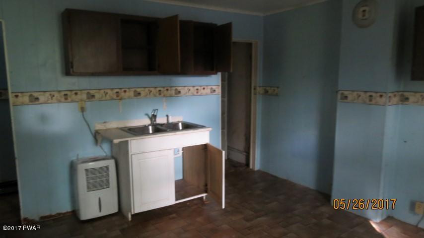 1453 Main Street Browndale, PA 18421 - Photo 6 of 21