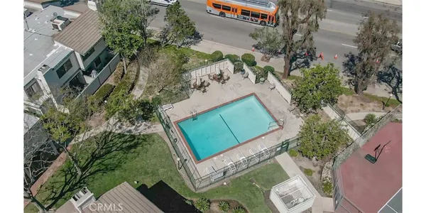 $515,000 | 10504 Sunland Boulevard, Unit 7, Sunland, CA 91040