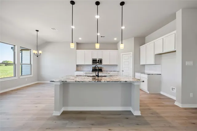 $539,209 | 6702 Pelican Lane, Beasley, TX 77417