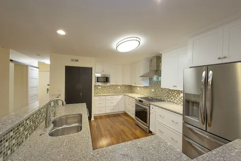 $470,000 | 408 Mallard Drive, Deerfield, IL 60015