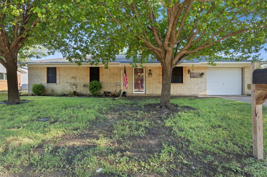 106 Wayne Street Sanger, TX 76266 - Photo 1 of 25