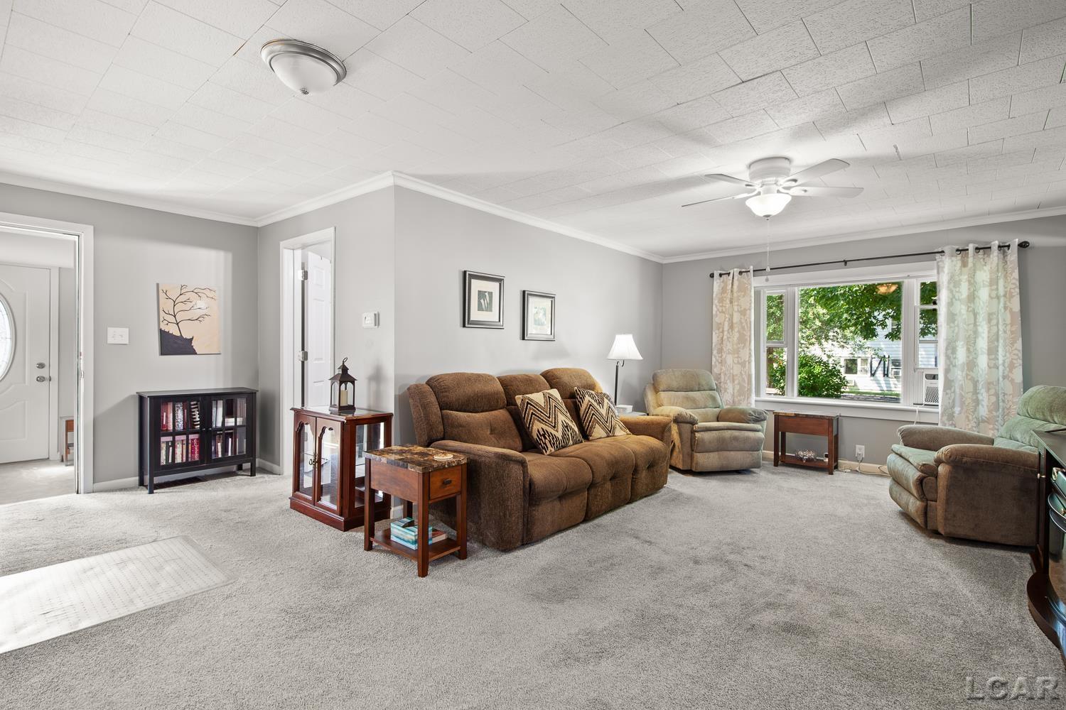 111 Spring Street Hudson, MI 49247 - Photo 6 of 39 50185551-d30ec78c-f450-4d59-ac8c-668205a4f277.JPG