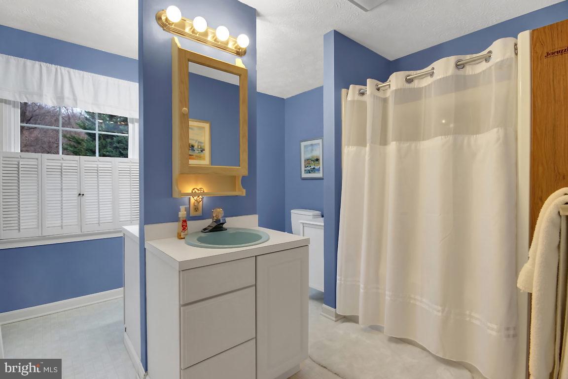 30 Clark Road Hershey, PA 17033 - Photo 22 of 37 Bathroom