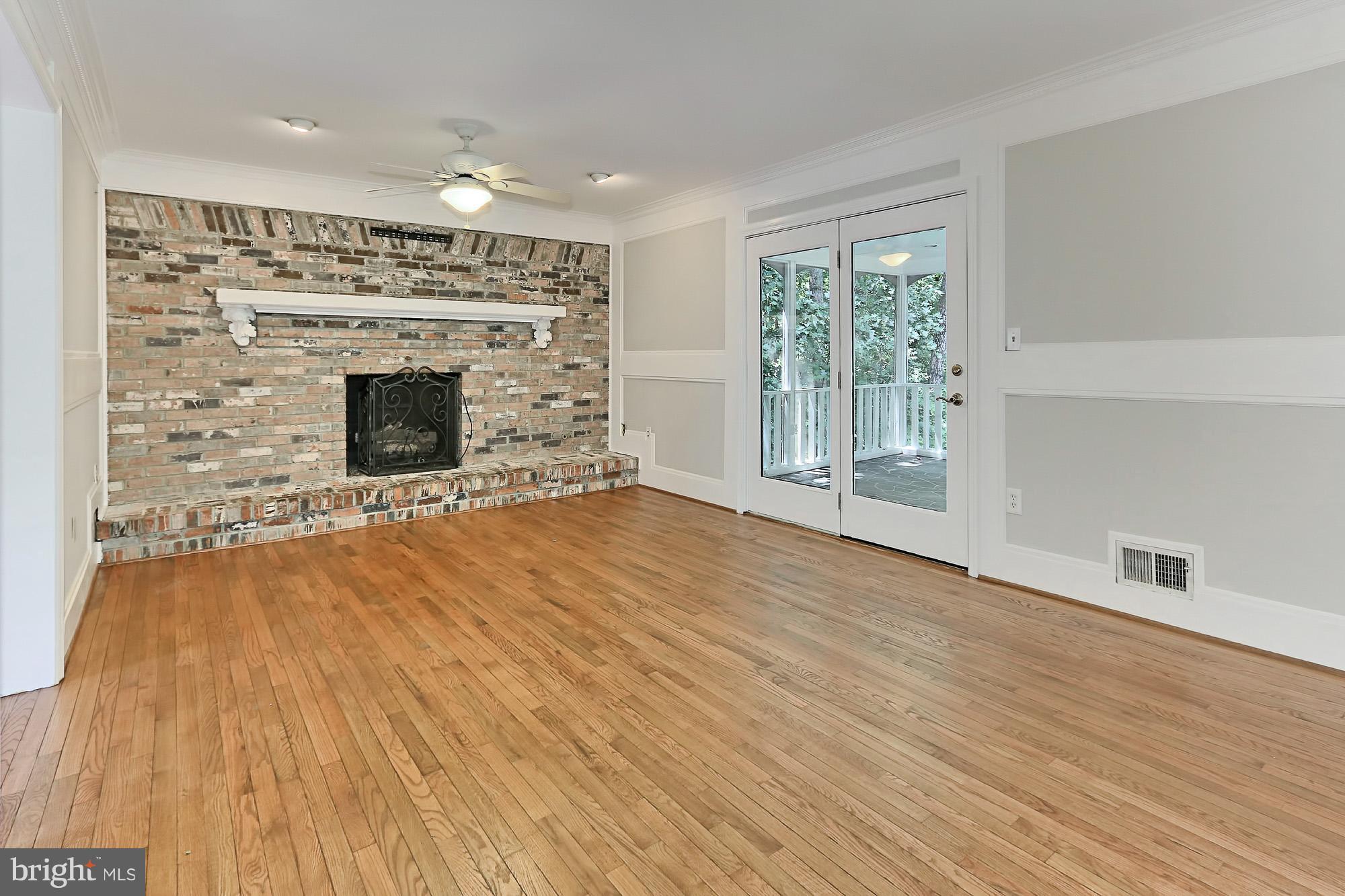 8113 Counselor Road Manassas, VA 20112 - Photo 7 of 30 Family Room