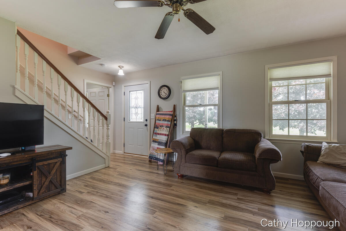 8152 Murphy Road Lyons, MI 48851 - Photo 6 of 74