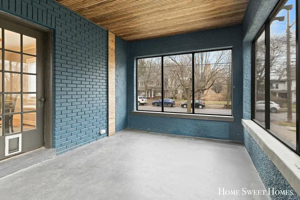 $799,000 | 842 Giddings Avenue Southeast, Grand Rapids, MI 49506