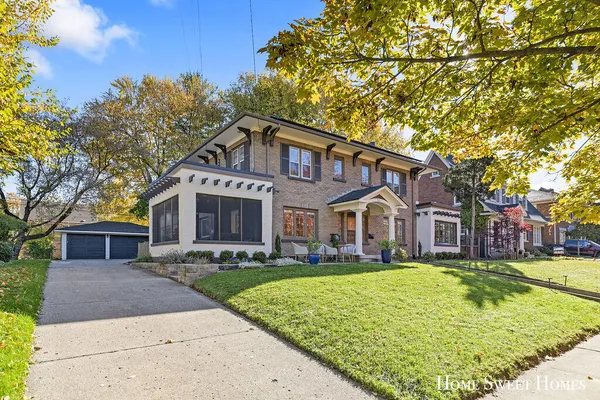 $799,000 | 842 Giddings Avenue Southeast, Grand Rapids, MI 49506