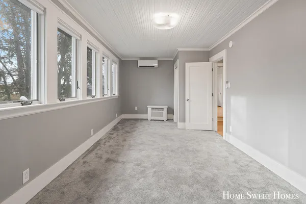 $799,000 | 842 Giddings Avenue Southeast, Grand Rapids, MI 49506