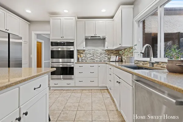 $799,000 | 842 Giddings Avenue Southeast, Grand Rapids, MI 49506